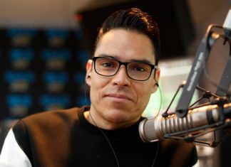 Toño Esquinca se encuentra hospitalizado; menciona que “no es grave, pero sí serio”