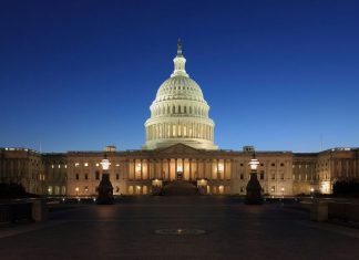 Actualización: Proyecto de ley daría poder a radio para negociar con empresas gigantes