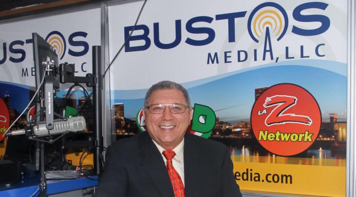 Armando Bustos apoya compra de emisoras estadounidenses por extranjeros