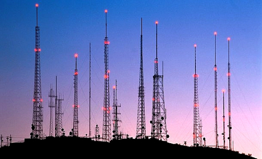 Dielectric instala antenas de radio en Florida y Puerto Rico