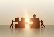 Logra un equilibrio adecuado entre la marca corporativa y la marca de tu emisora