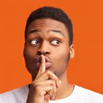 Conoce qué es el marketing sigiloso y cómo puede potenciar tu emisora