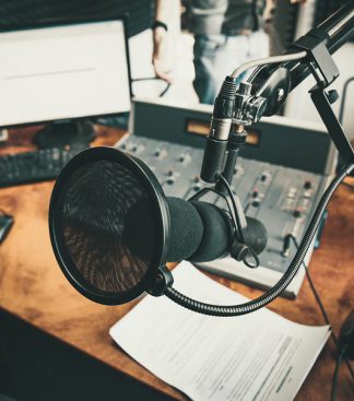 Información útil para hacer que tu emisora se sienta 100% local