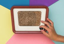 Los hispanos y el compromiso con la radio y los podcasts