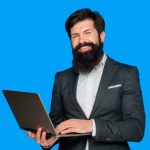 ¿Locutor sin trabajo? Logra retomar tu presencia web con estos 5 consejos