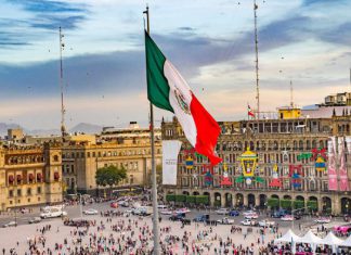 Trabajadores mexicanos de radio y tv piden aumento salarial del 12%