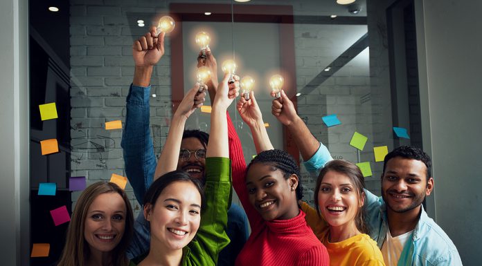 RTDNA: Representación de minorías en la fuerza laboral de radio cada vez es mayor