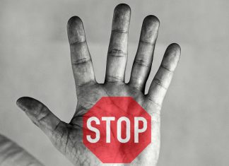 ¿Quieres trabajar en radio? Evita estos 8 errores en tu CV