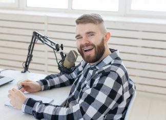 ¡Conoce los tres tipos de locutores de radio! ¿Cuál eres tú?