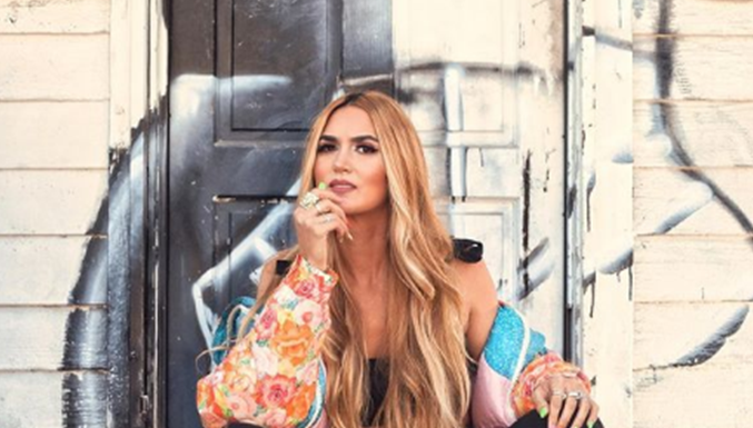 Hyacinth regresa a la radio a través de Más Flo 107.7 FM Tijuana/San Diego