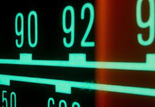 ¿Por qué en Colombia hay frecuencias de radio que terminan en decimales pares?