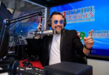 ‘En La Pluma De Josué Del Castillo’: La radio, ¿viva o muerta?