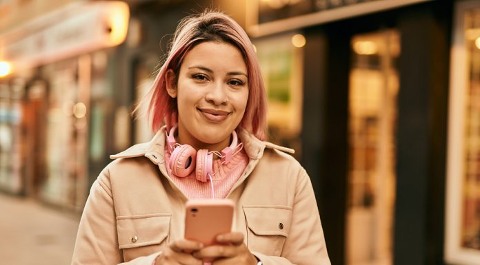 Mujeres están detrás de las ganancias de ‘engagement’ de los Podcasts