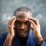 ¿Por qué el estrés podría disminuir tu capacidad vocal?