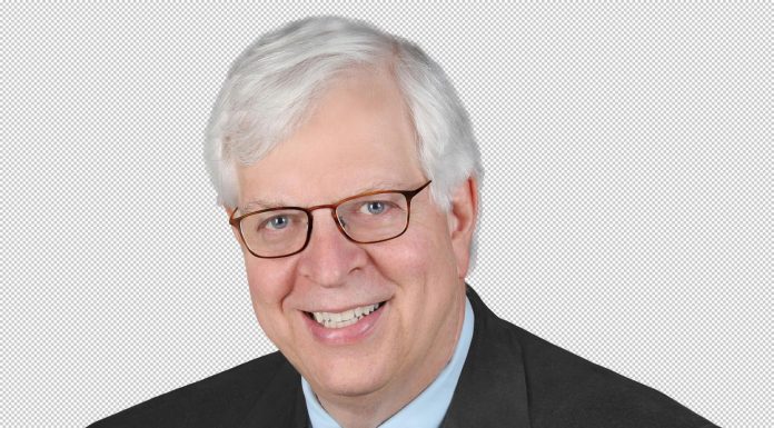 Locutor se contagia a propósito de COVID-19 para “demostrar que no es nocivo”