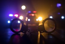 Con cartas falsas, dos hombres recaudan 20 millones en regalías de YouTube