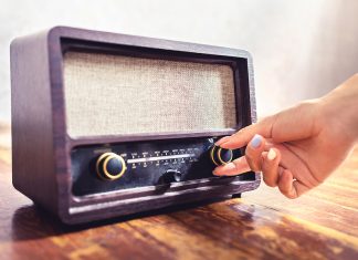 La radio: El vínculo perfecto entre los radioescuchas y su artista favorito