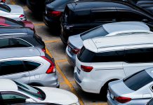 Vendedores de automóviles deben mantener la publicidad viva, dicen los expertos