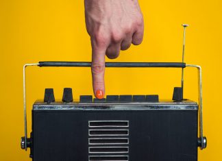 AM/FM supera a la TV con mayor alcance y audiencia