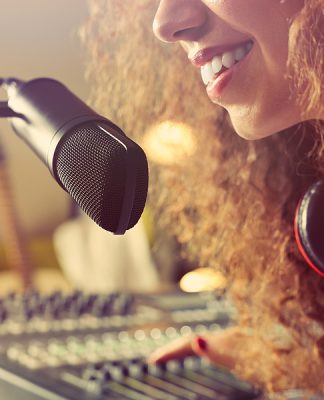 ¿Cómo puedes apoyar a las próximas súper estrellas de la radio?