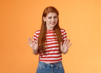 ¿Qué hacer ante comentarios incómodos al aire de tus co-hosts?