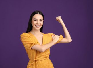 Mujeres avanzan a pasos agigantados en la industria de los medios y la tecnología