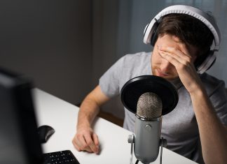 ¿Por qué no avanza en su carrera de radio?