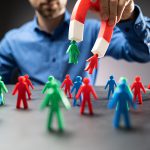 Construye un plan estratégico para tener ‘Raving Fans’ en tu estación