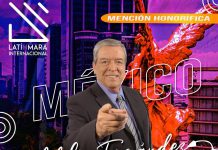 Galardonan a Adolfo Fernández por sus más de 40 años como locutor