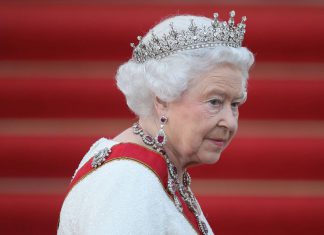 6 Lecciones que podemos aprender de la Reina Isabel II en la radio