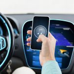 Tiempo de escucha de podcasts en el automóvil se duplicó en 2022