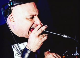 No todo en la vida de un disc-jockey es color de rosa