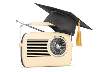 La radio llega a los futuros estudiantes universitarios en línea ¡Conoce más!
