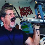 ¿Quiere ser locutor de radio?