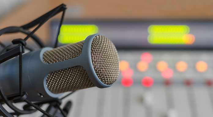 Trio de hispanos que formó BMax Media compra emisora AM en Baltimore