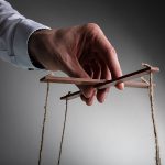 El motor de las emisoras exitosas: Persuasión para ‘jalar parejo’