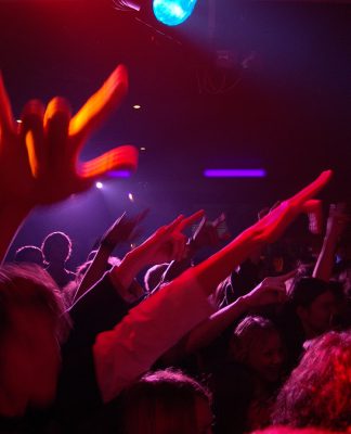 4 Consejos de un fan retirado de artistas para emisoras de radio