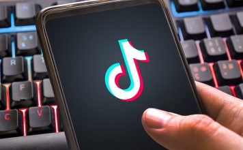 Guía esencial para hacer un Live en TikTok desde tu cabina de radio
