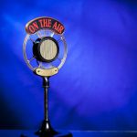 Demócratas luchan por restablecer presupuesto de medios públicos