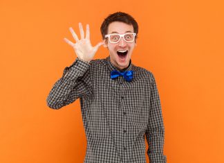 15 Frases de impacto para despedir tu turno al aire