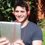 Grupos radiofónicos hispanos en EE. UU. más escuchados online / junio 2025