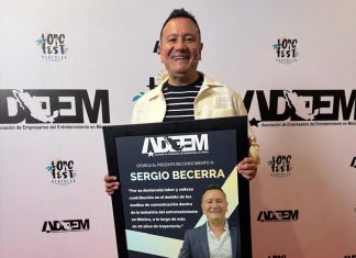 ADEEM reconoce a Sergio Becerra por sus 20 años de trayectoria