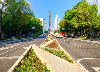 Radio de la CDMX disminuye su audiencia un 2.22 % en el 1S 2025