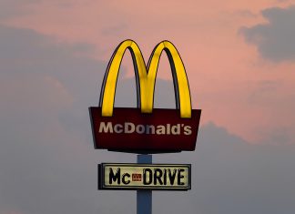 Katz: Spots radiales guían decisiones de compra de comida rápida en carretera