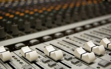 12 formas de volver multiplataforma tu estación de radio