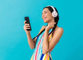 Grupos radiofónicos más escuchados vía online en LATAM / enero 2026