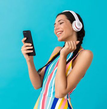 Grupos radiofónicos más escuchados vía online en LATAM / enero 2026