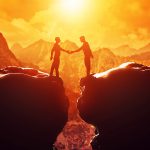 Radio y gobierno: Cuatro alianzas estratégicas para impulsar el altruismo