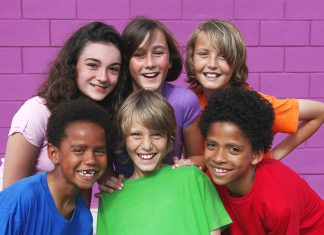 Estudio: Generación Alfa tiene poder adquisitivo de 28 mil millones de dólares