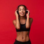 Grupos radiofónicos hispanos en EE. UU. más escuchados online / septiembre 2025